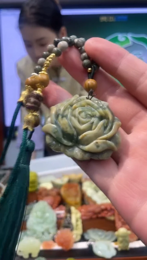 【闪购商品】岫玉吊坠未镶嵌·