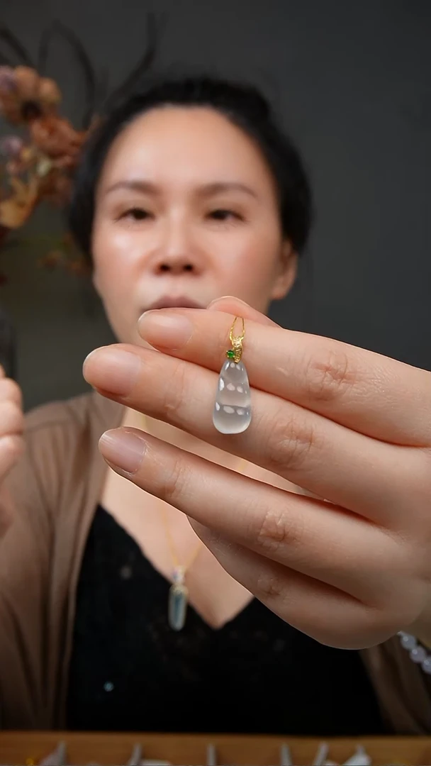 吊坠(不含链)18K金镶嵌翡翠天然缅甸翡翠吊坠