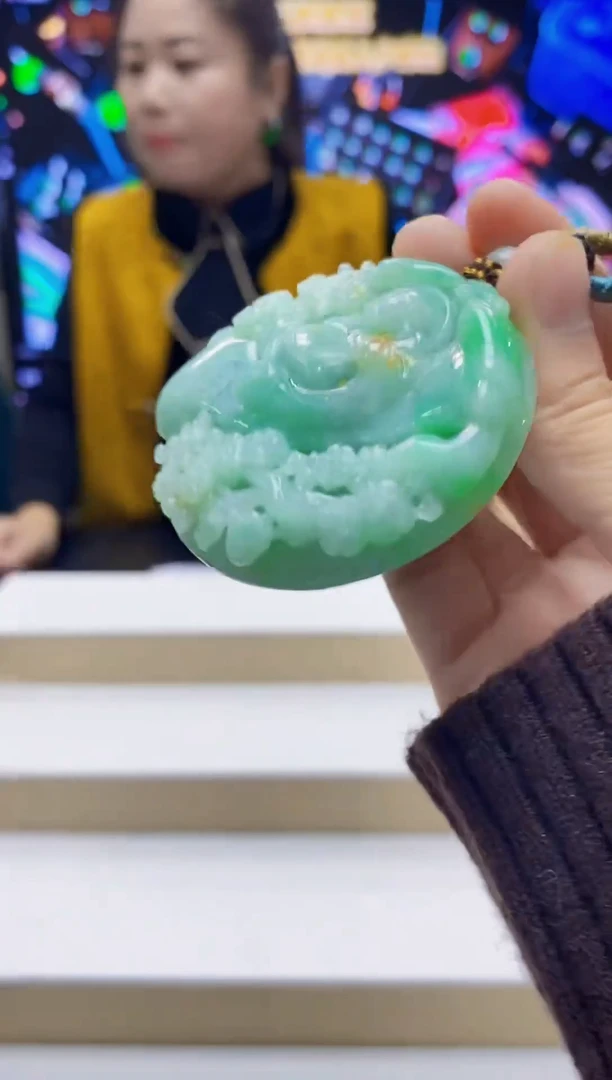 未镶嵌定制翡翠-毛货挂件36