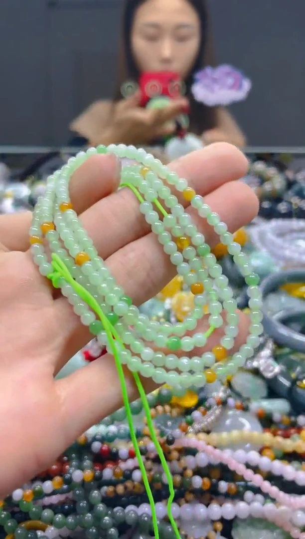 颈饰未镶嵌翡翠3MM/D/翡翠A货，一件也是批发价