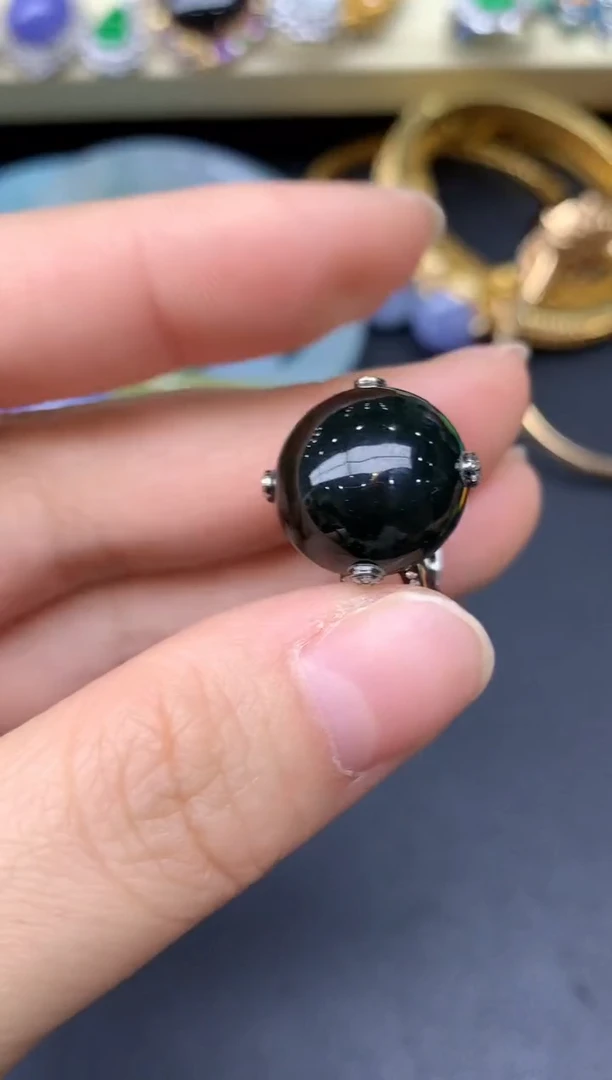 18K金镶嵌戒指翡翠337-雪姐翡翠天天见