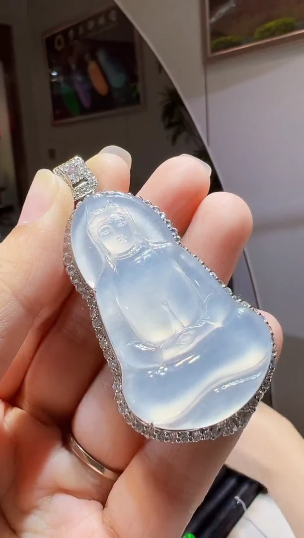 吊坠(不含链)18K金镶嵌翡翠观音