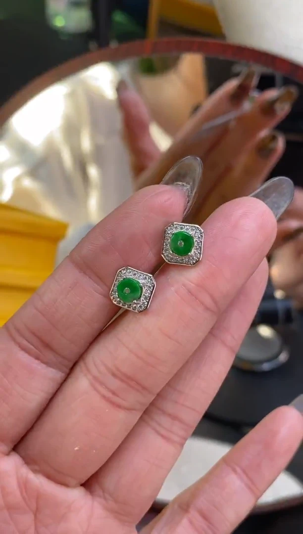 颈饰银S925镶嵌翡翠15828