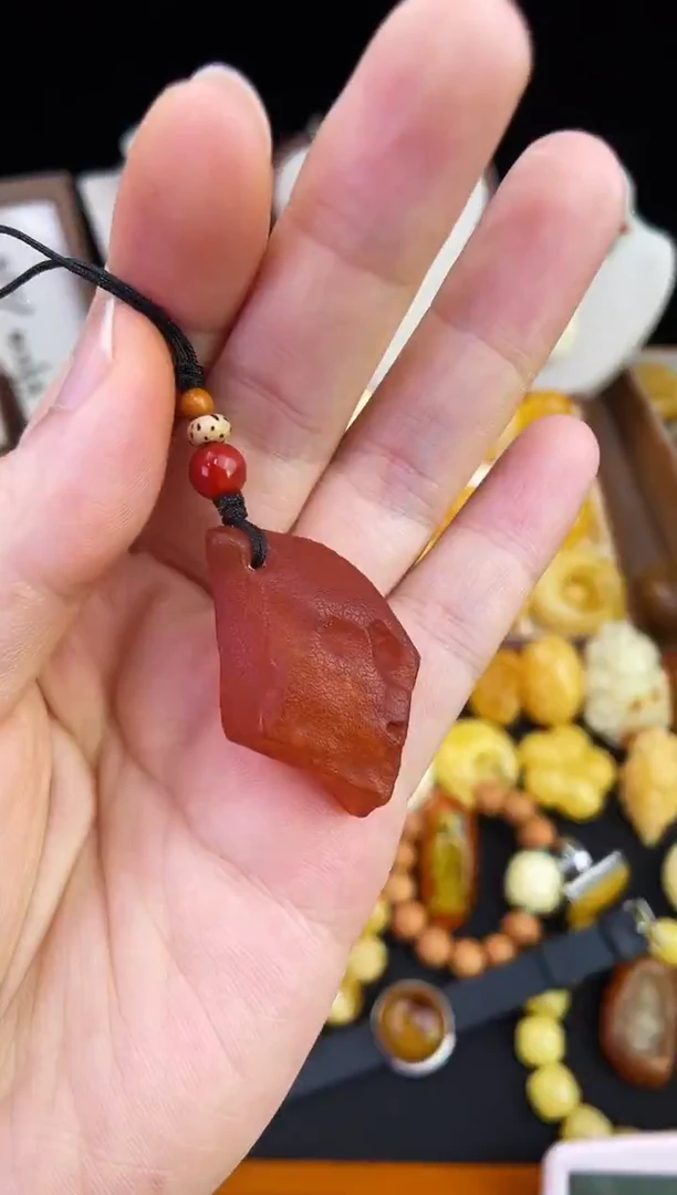 琥珀未镶嵌珠宝奇石柒月