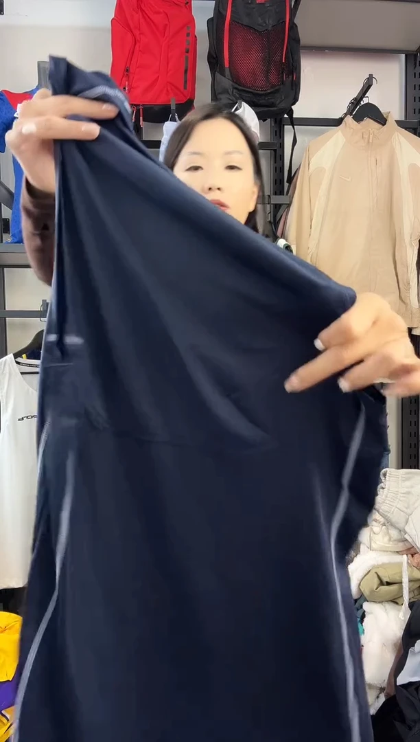 204编码 瑕疵款直播间过款为准 尺码M