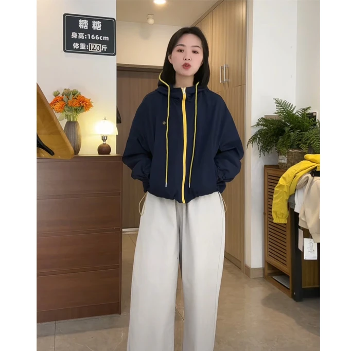 2025春款韩系气质显瘦宽松百搭冲锋衣外套