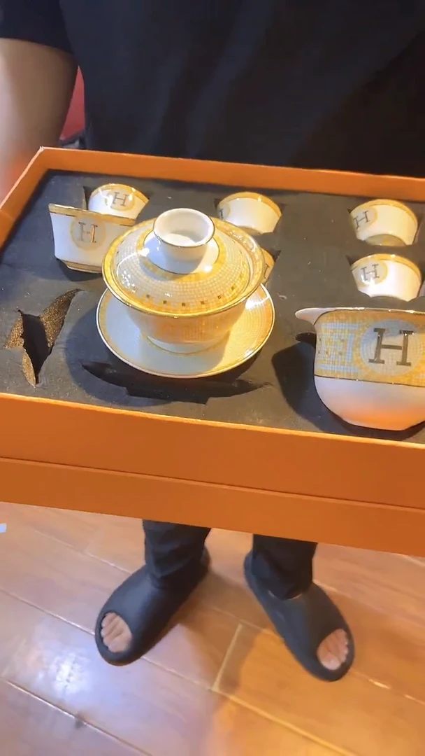 杯鸿辉家品牌瓷器，京东包邮！