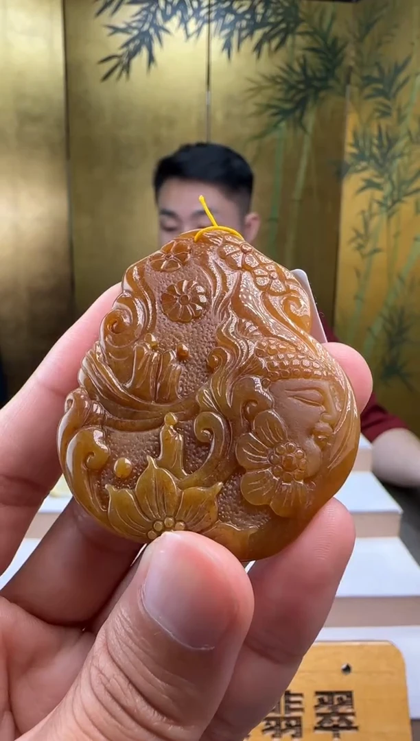 颈饰未镶嵌翡翠花****）65161