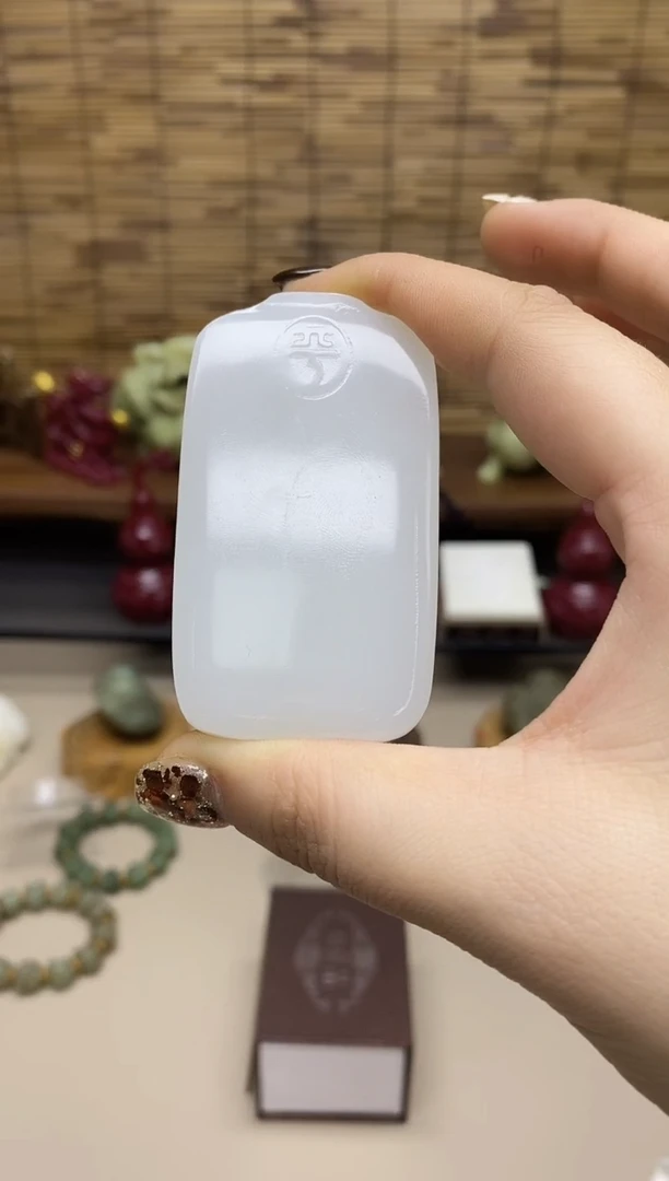 HT百搭古典气质大牌子