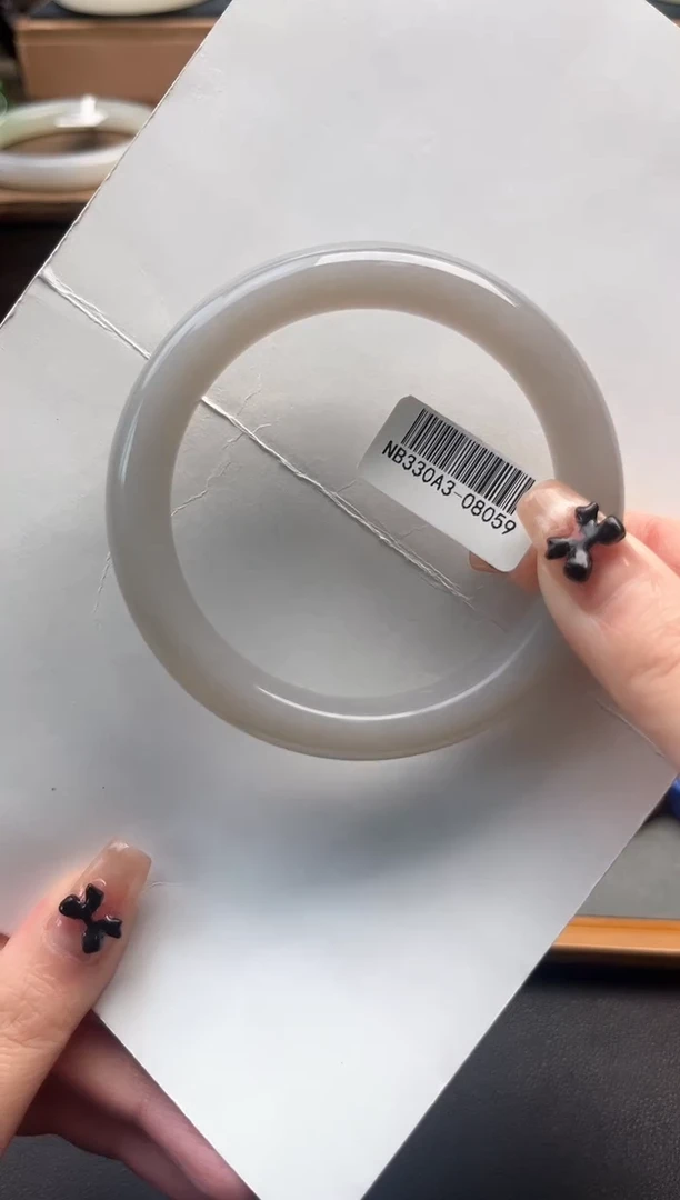 【闪购商品】和田玉手镯未镶嵌59+