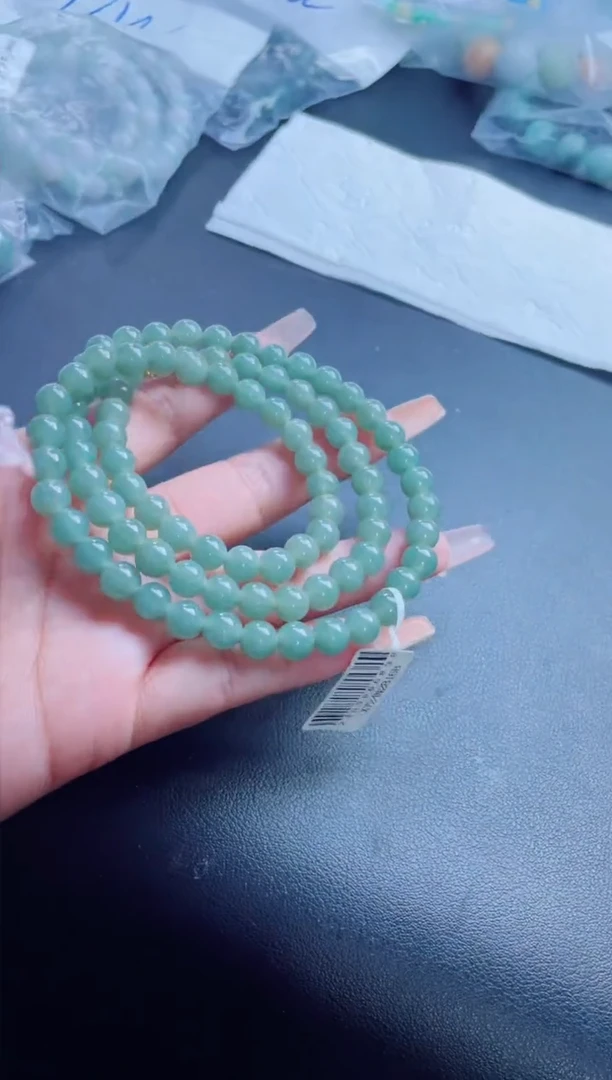 定制翡翠未镶嵌珠串