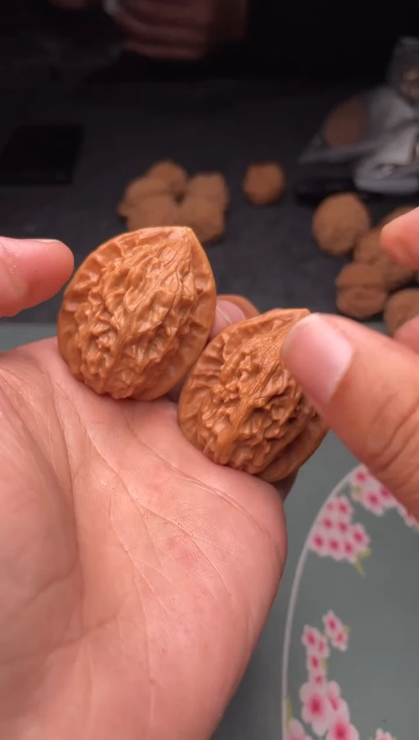 把件文玩核桃a156   大红袍   35尺