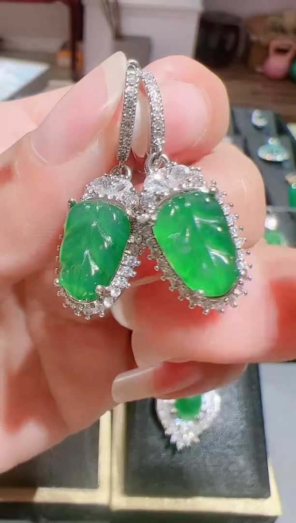 【闪购商品】翡翠耳饰未镶嵌202521844