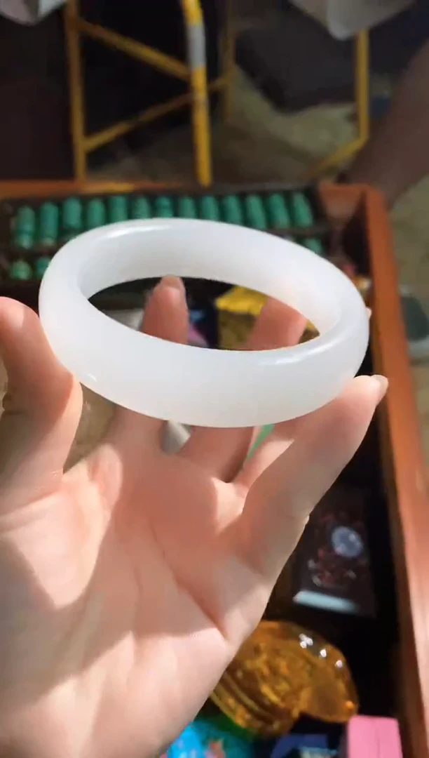 和田玉手镯未镶嵌永玉阁精品专属摆件