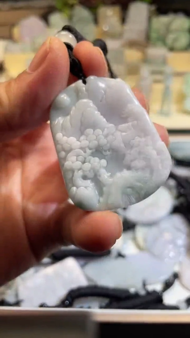 翡翠未镶嵌颈饰7/15/007