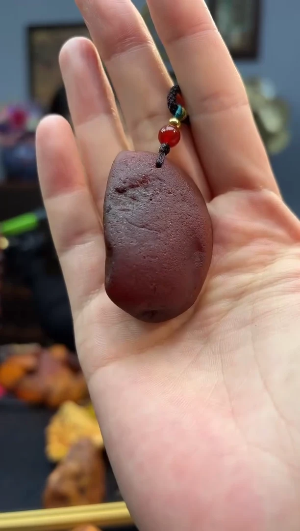 琥珀颈饰未镶嵌吊坠