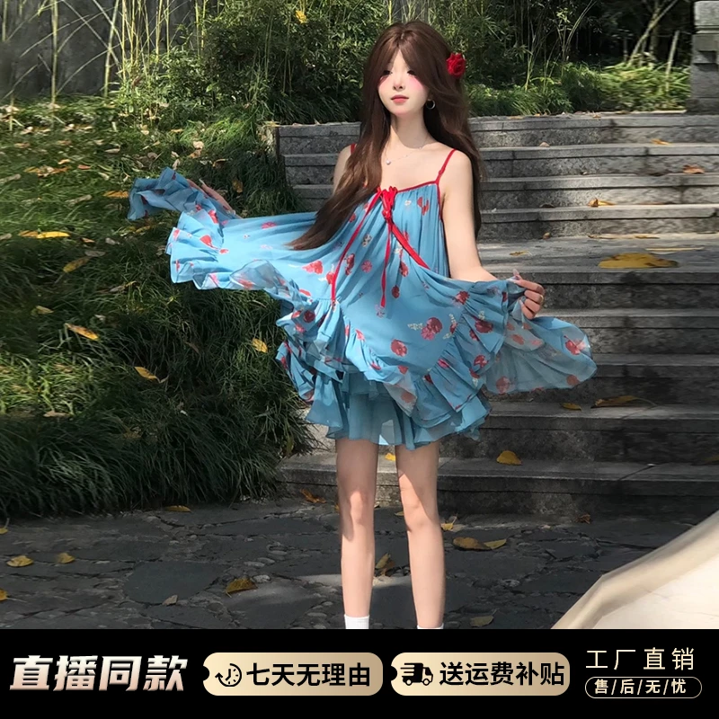 法式碎花吊带连衣裙子女夏季2025新款海边度假小个子今年流行爆款