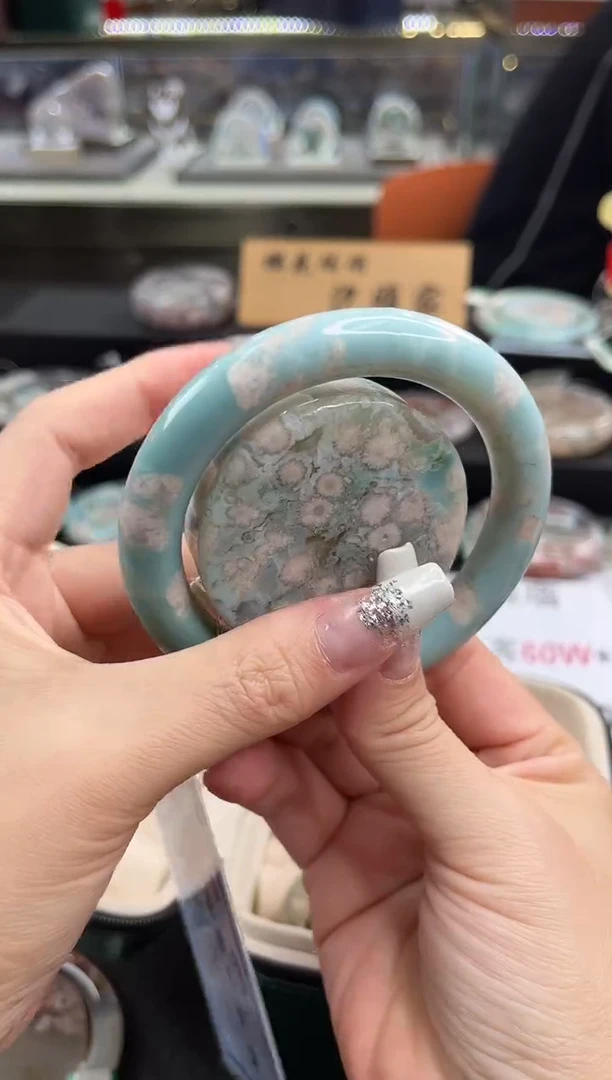 未镶嵌手镯石英质玉尘*丷圈口（赠品镯心）