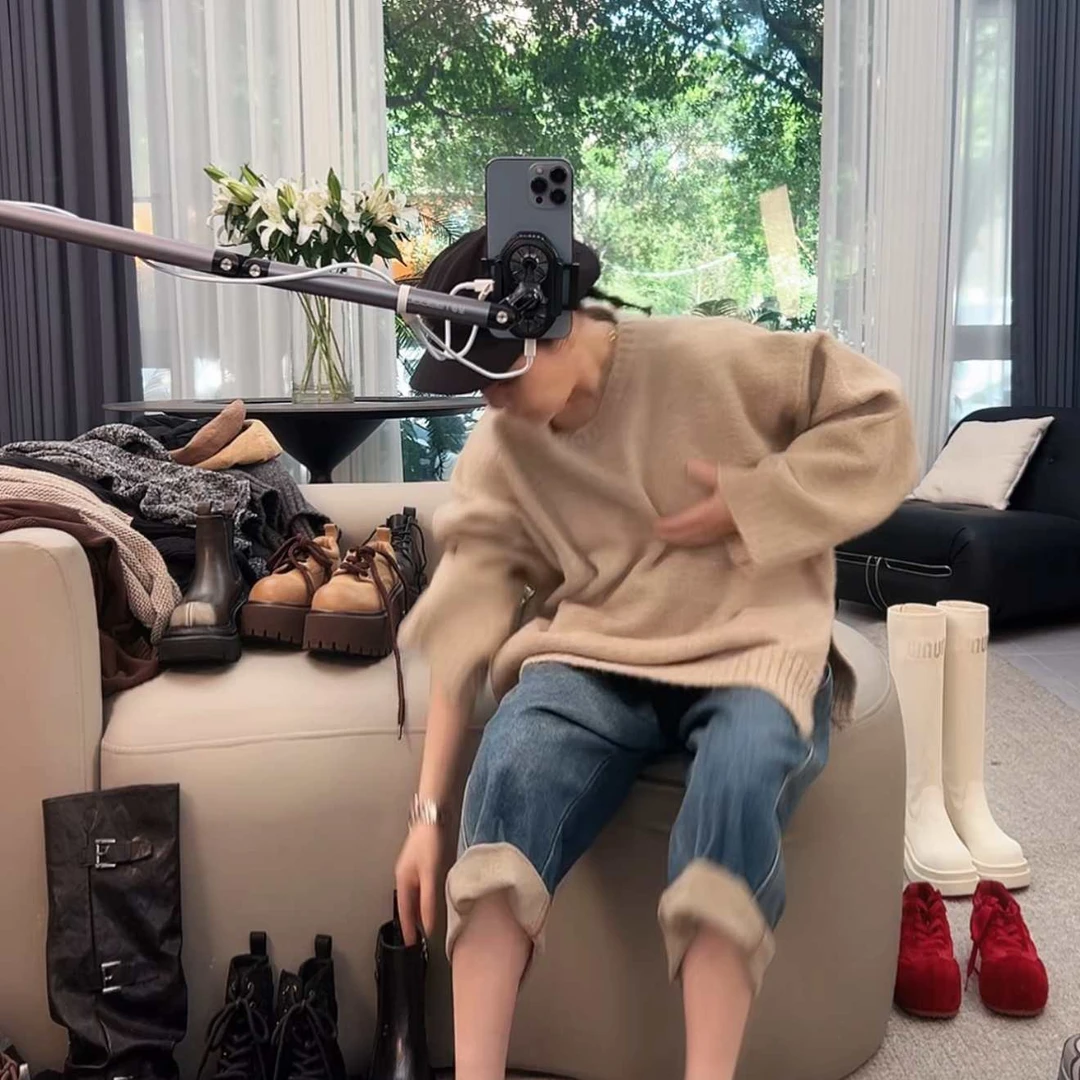 小小苏纯色毛衣3D圆领蕾丝宽松型短外套风衣蓬松轻柔ECF12079