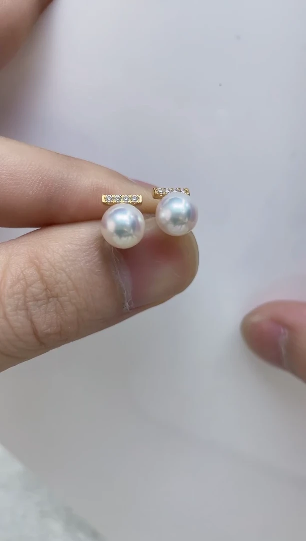 18K金镶嵌耳饰海水珍珠