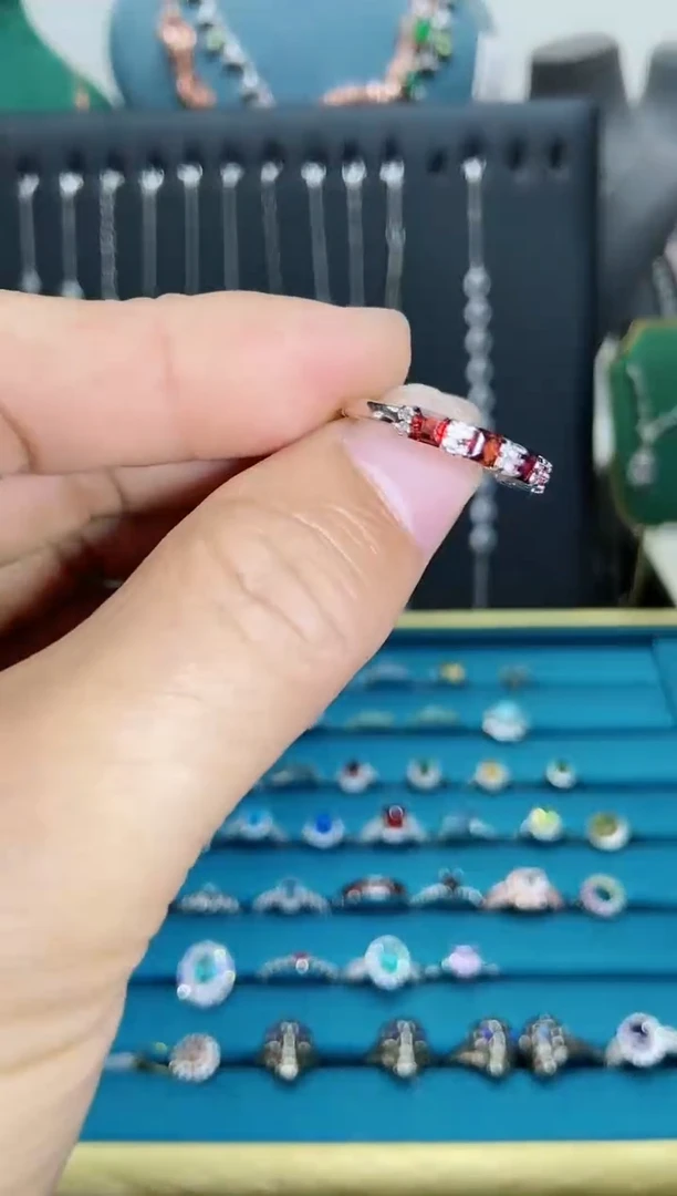 【闪购商品】石榴石戒指银S925镶嵌1121