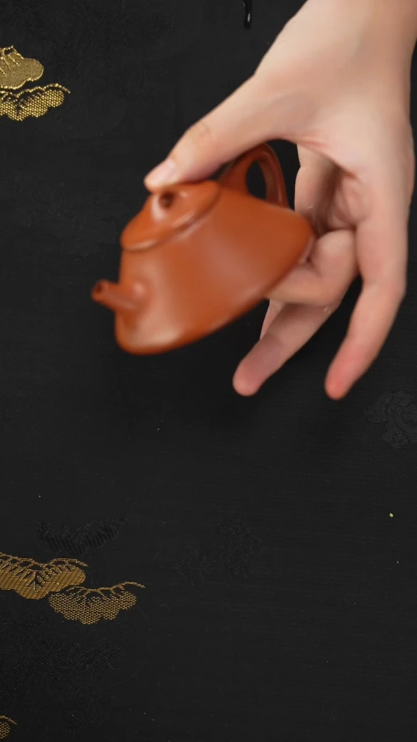 茶壶紫砂降坡泥纳底合瓢130cc
