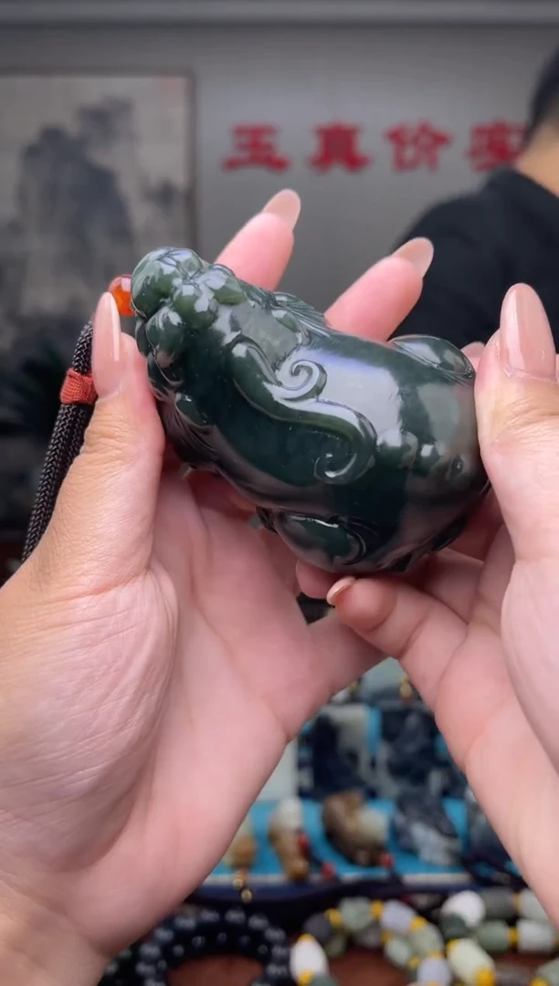 未镶嵌和田玉挂件1