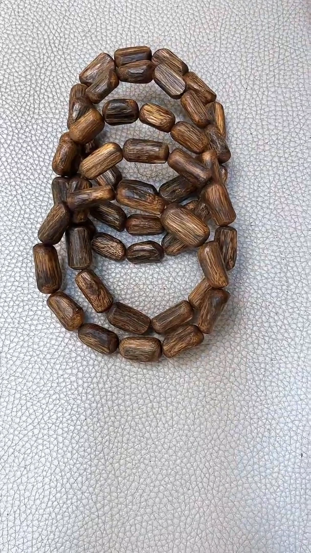 沉香手串棋楠留疤乌身圆叶随型单圈多样性发其一