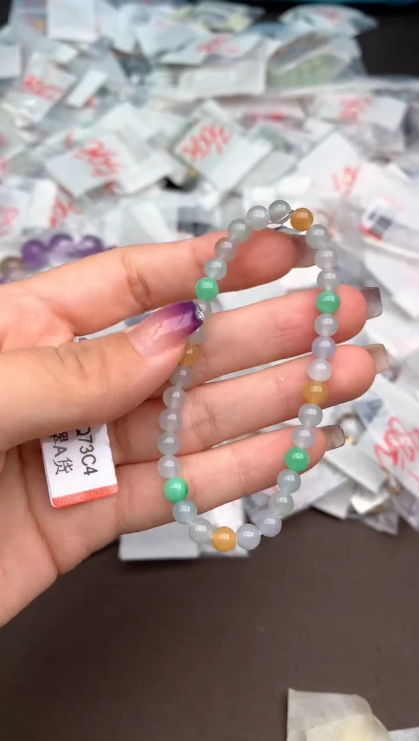 翡翠挂件未镶嵌—