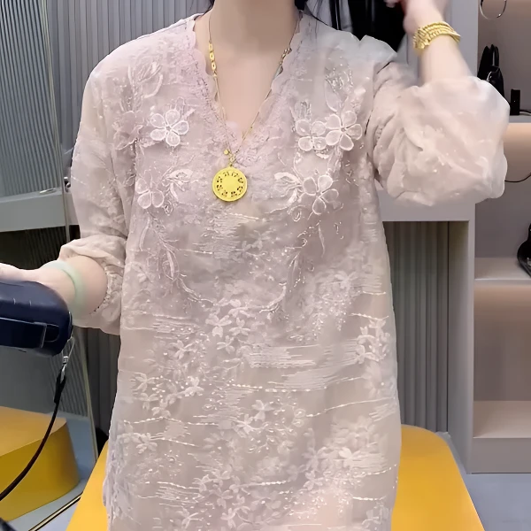 上衣蕾丝气质网红时尚小衫重工衬衫春季长袖洋气百搭宽松中长大衫