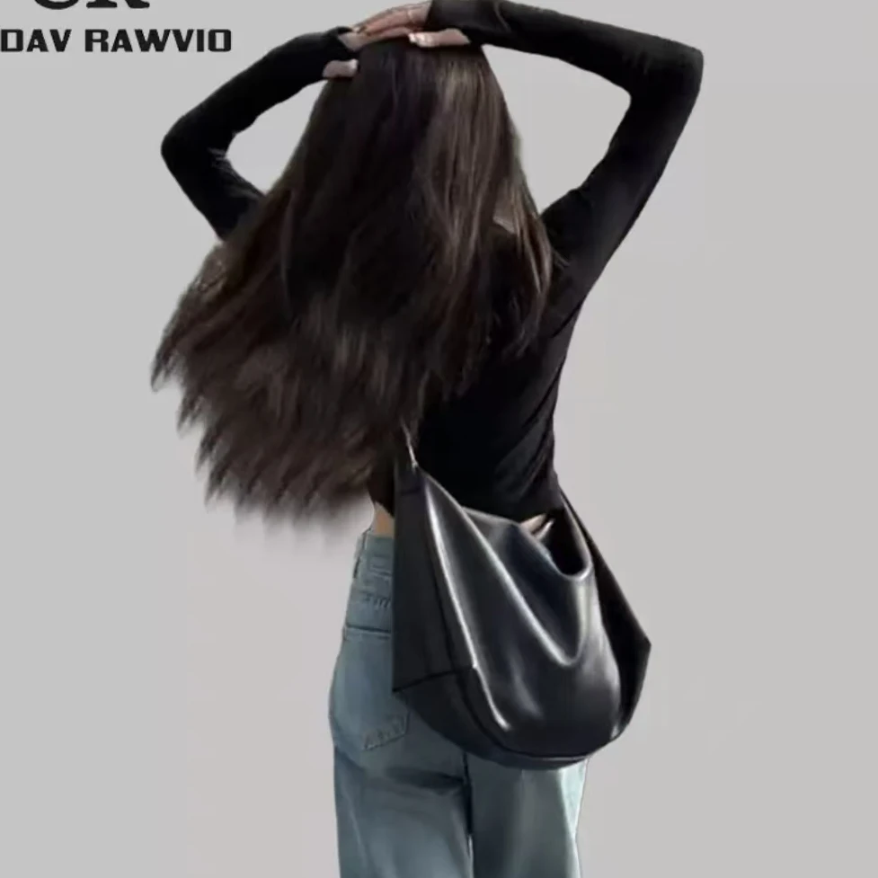 包包时尚轻奢百搭休闲网红潮流男士白色防水薄款简约加厚便携