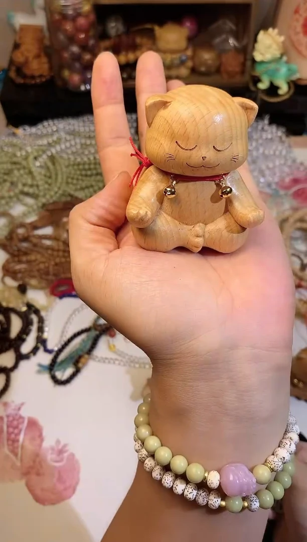 非洲檀香把件打坐猫摆件