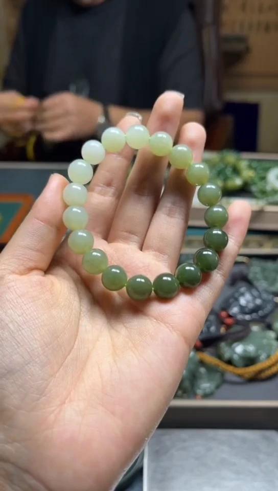 颈饰未镶嵌和田玉拍一发一