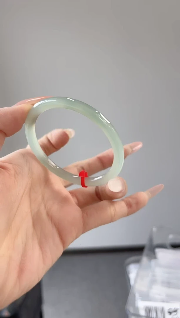 【闪购商品】玛瑙/玉髓手镯未镶嵌53-54圈