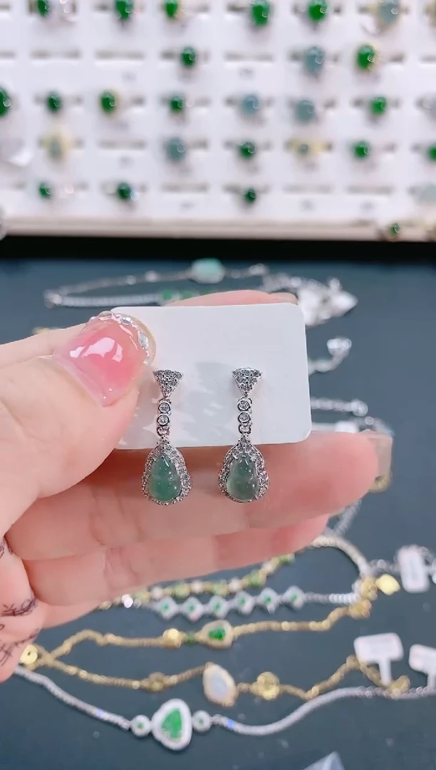 【闪购商品】翡翠耳饰银S925镶嵌天然翡翠