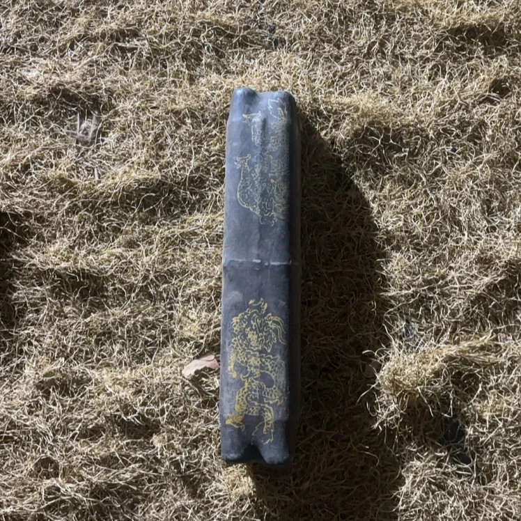1个齐牛皮四条平摆件链接