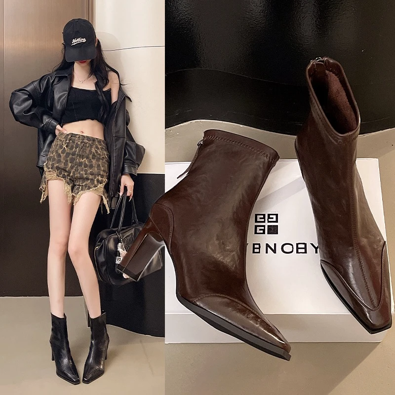 2025冬季新款瘦瘦靴气质时装靴短靴粗跟马丁靴时尚英伦女鞋