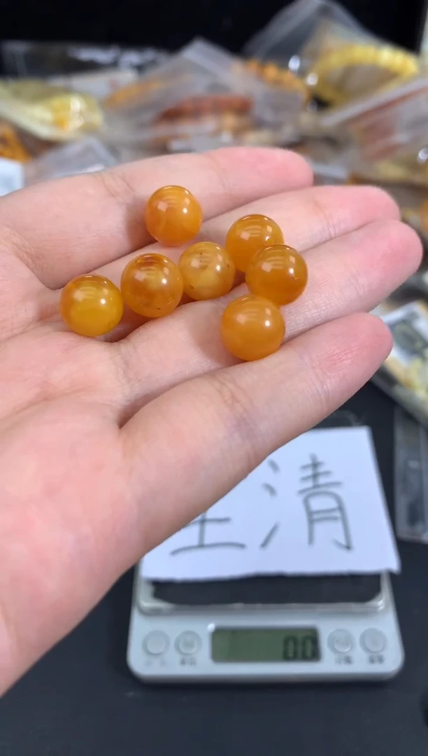 蜜蜡未镶嵌珠宝奇石多样性发一件