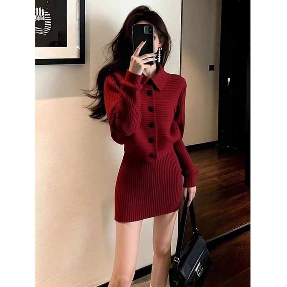 冬季新款洋气一整套女神范气质高级感Polo领红色针织上衣短裙套装