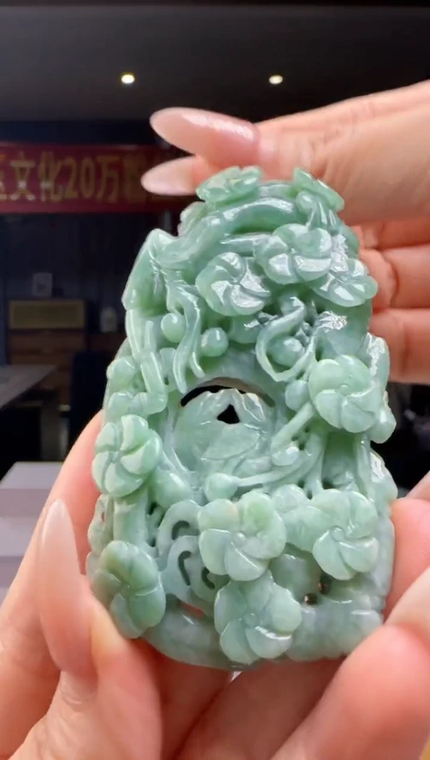 翡翠未镶嵌颈饰YJ@@WS1WX36612