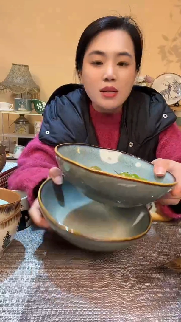 瓷片2个7英寸异形碗 微瑕介意勿拍