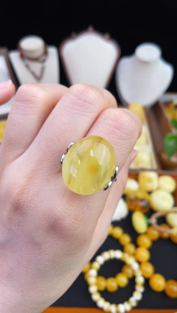 琥珀未镶嵌珠宝奇石柒月