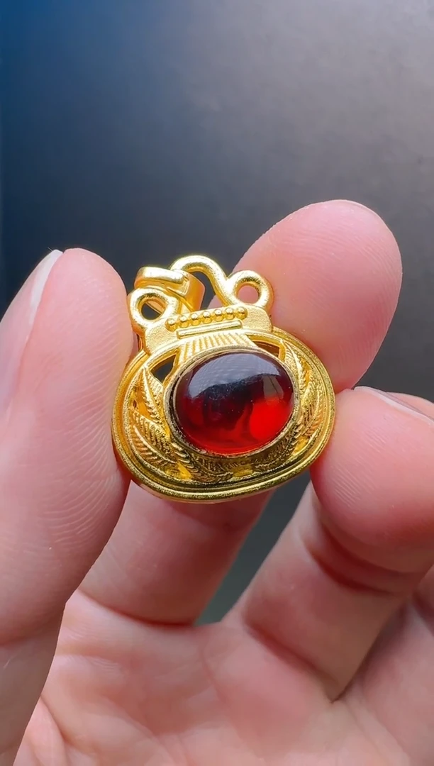 【闪购商品】琥珀裸石合金血珀钱袋子吊坠-送礼佳品-配绳子