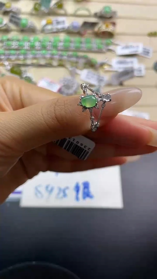 银S925镶嵌戒指翡翠翡翠 蛋面 银S925镶嵌