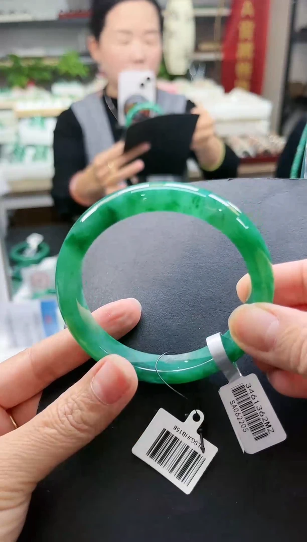 未镶嵌手镯石英质玉（非洲翠）用****159