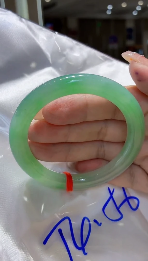 未镶嵌手镯翡翠翡翠手镯54