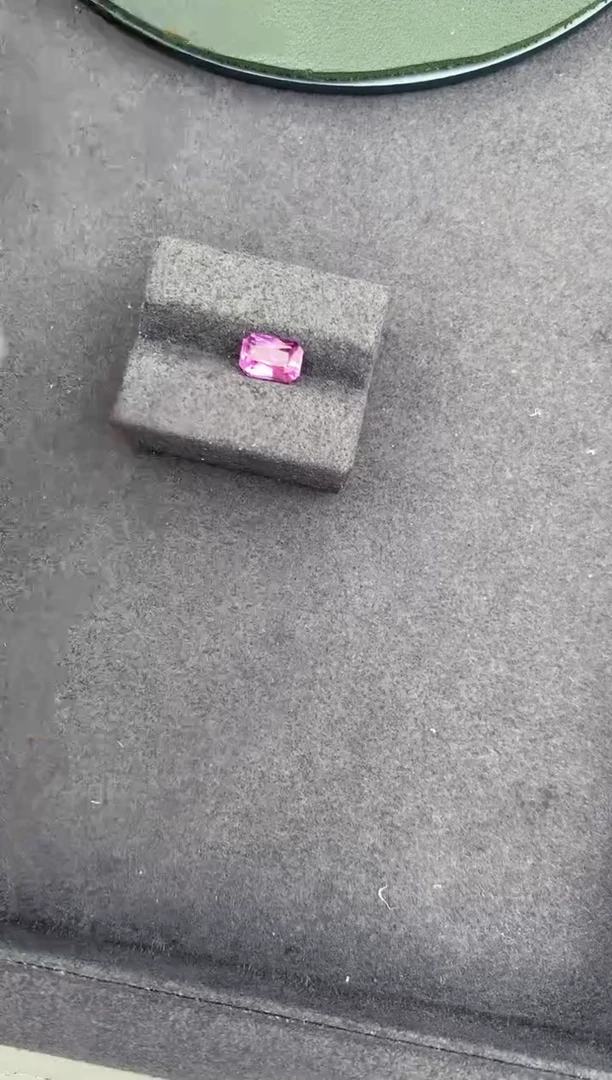 裸石彩色蓝宝石1.5ct粉蓝宝 DF
