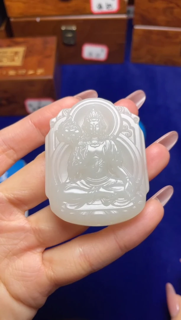 未镶嵌和田玉挂件欢**语和田玉