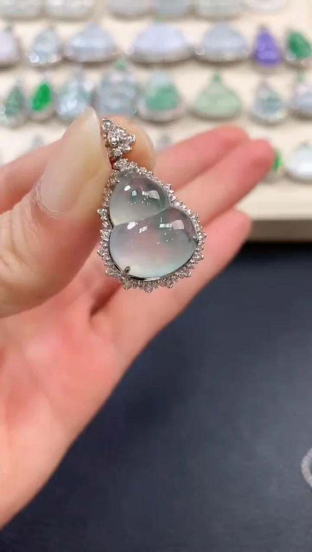 【闪购商品】翡翠吊坠(不含链)18K金镶嵌b131