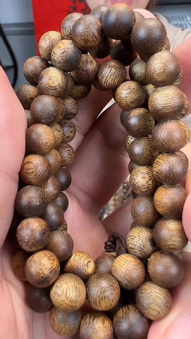 【闪购商品】沉香手串高节油海南莺歌绿奇楠卡8多圈27克+